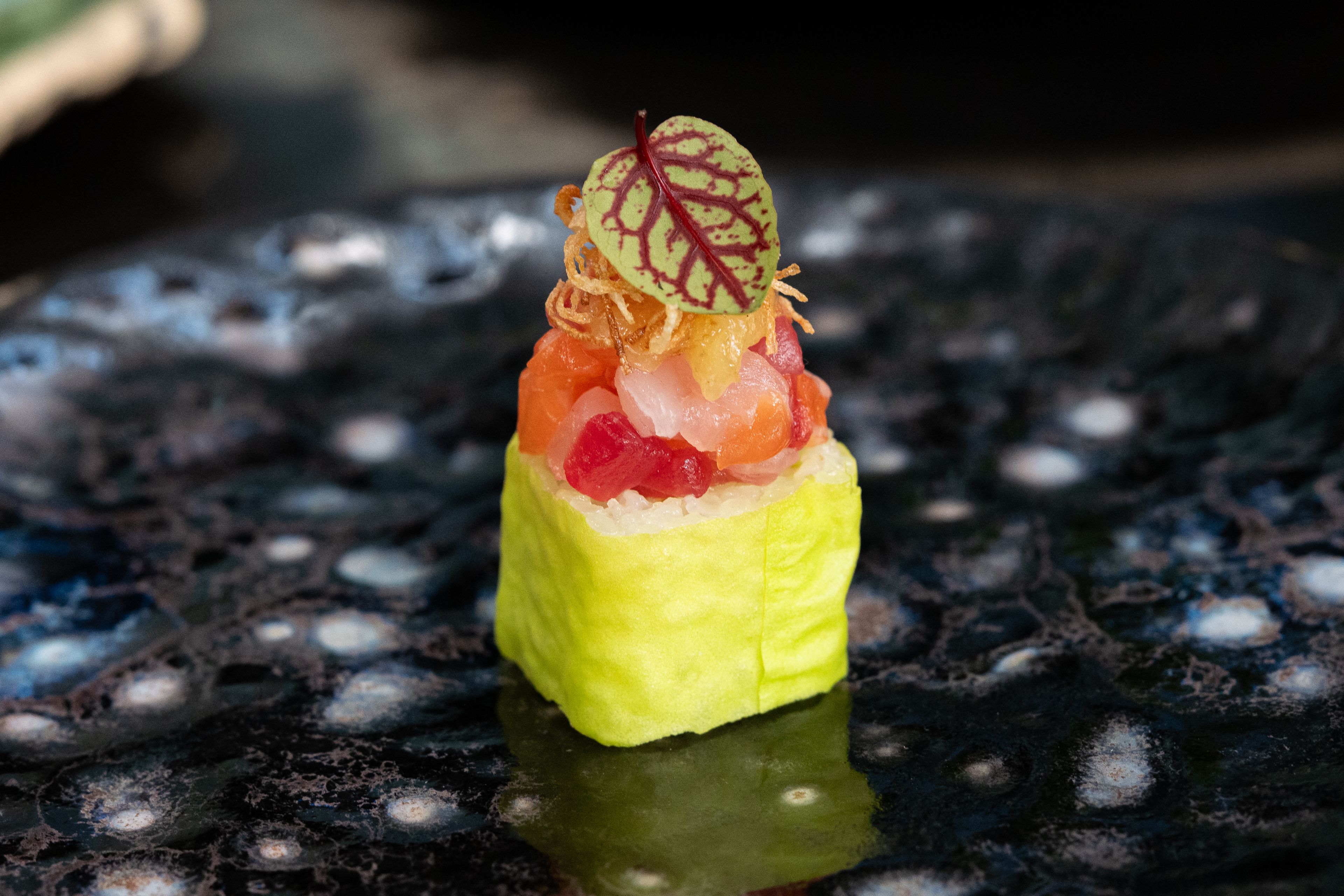 SUSHISAMBA canape sushi roll