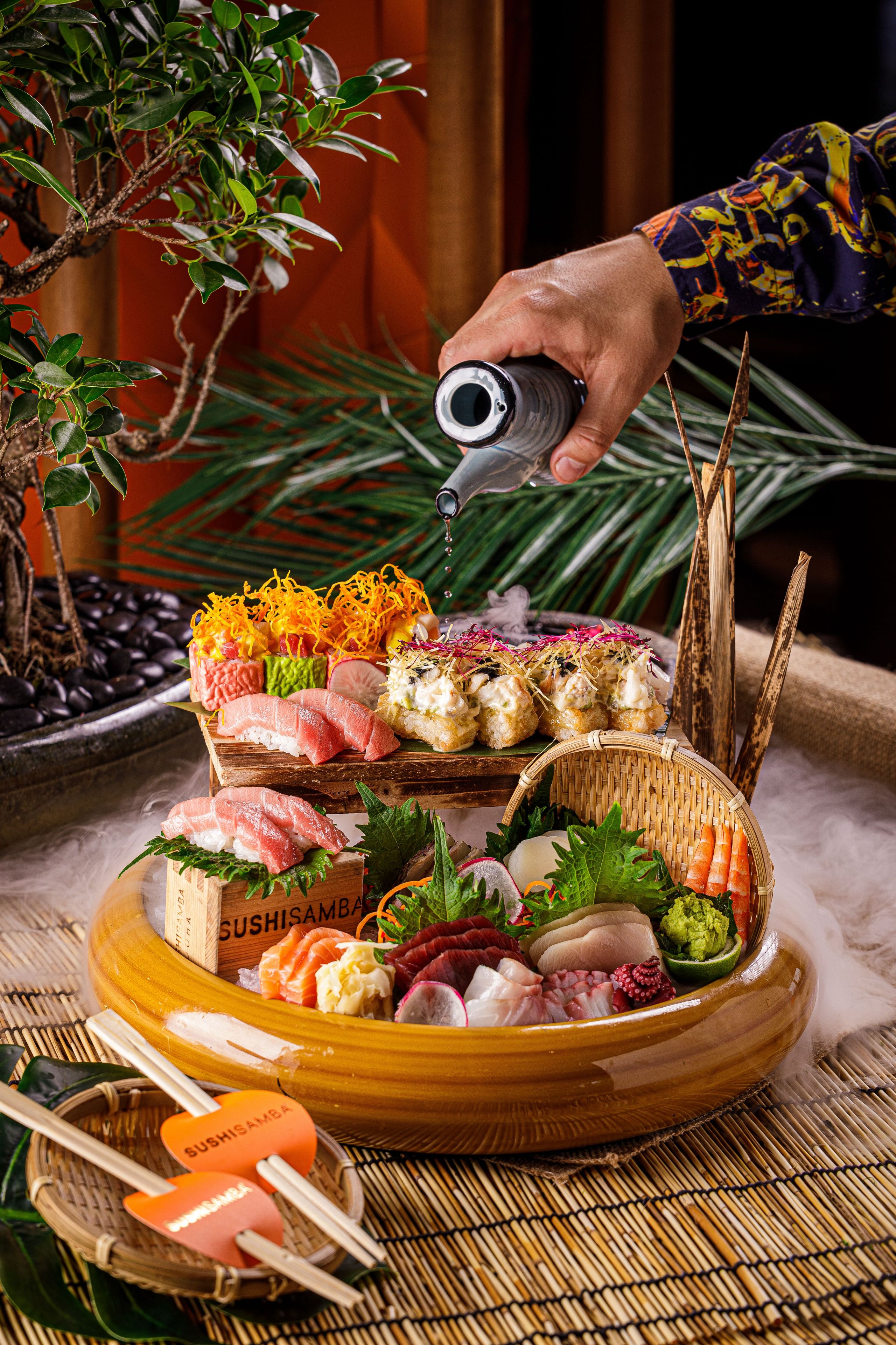 SUSHISAMBA ULTIMATE SUSHI & SASHIMI PLATTER presentation