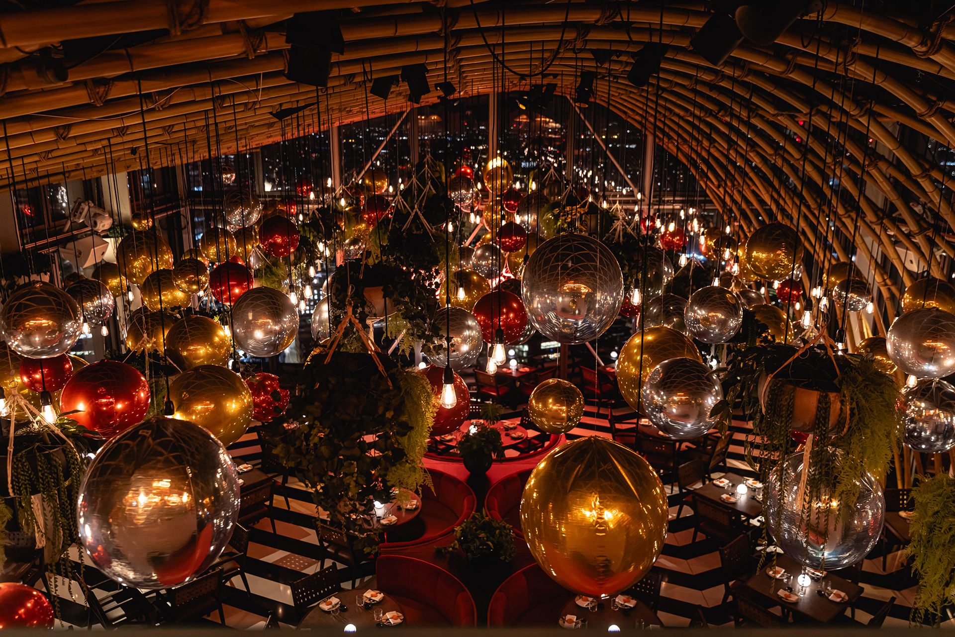 SUSHISAMBA Heron Tower Festive DECOR with metalic ballons