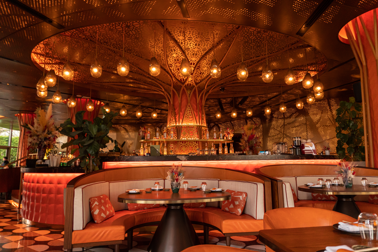 SUSHISAMBA DOHA INTERIOR WITH BAR IN THE BACKGROUND