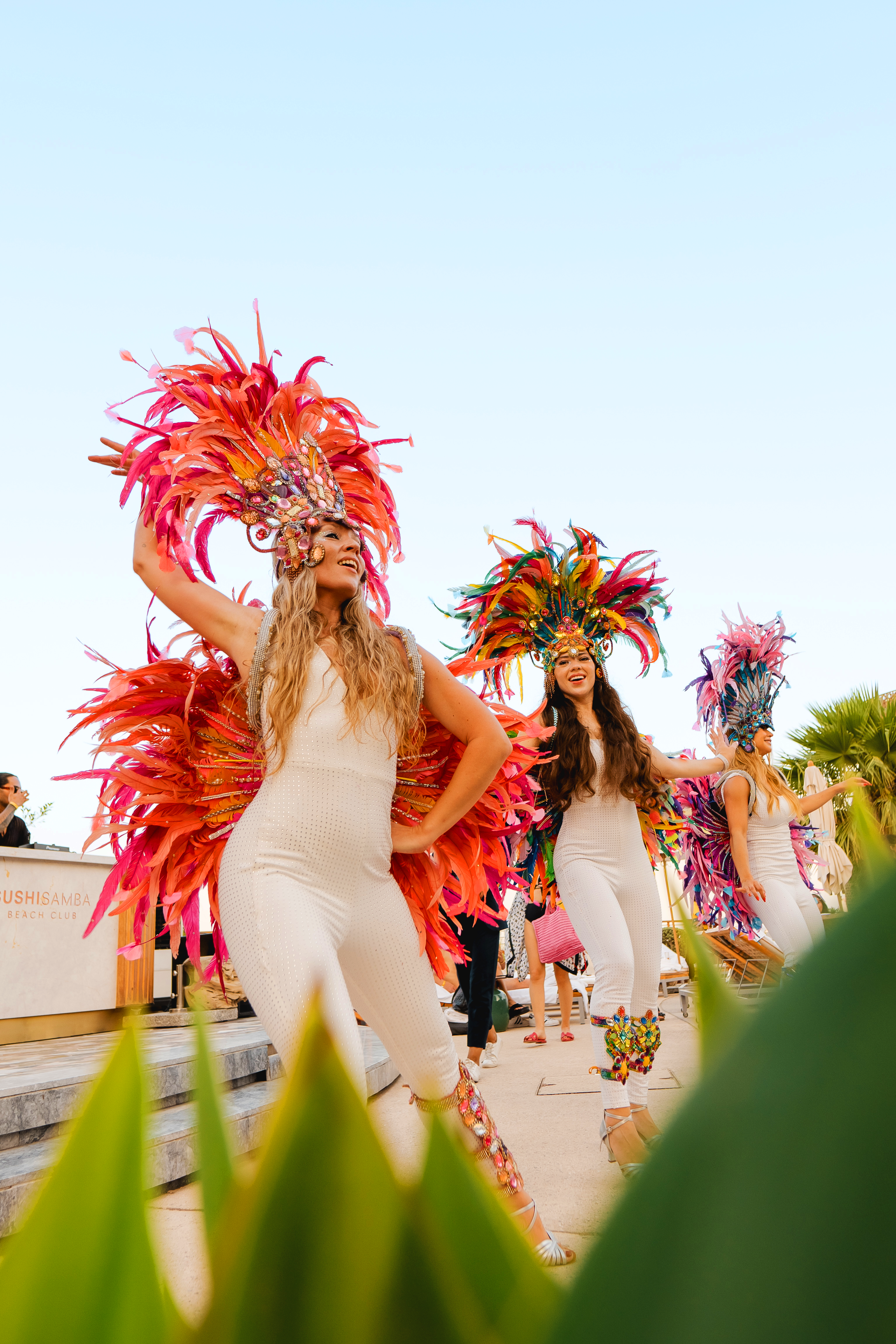 SUSHISAMBA Doha Dancers in costumes