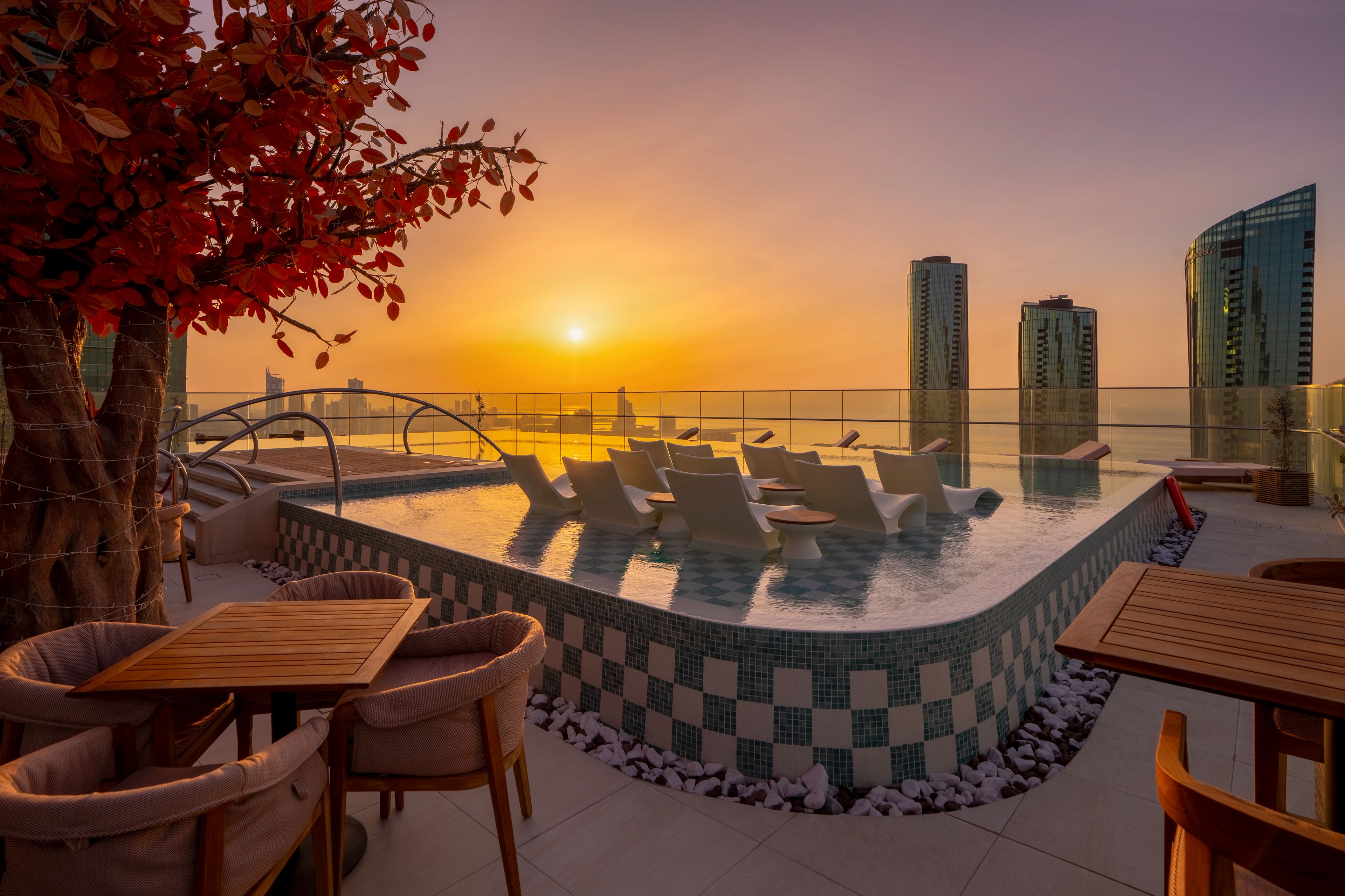 SUSHISAMBA BAHRAIN pool view at sunset